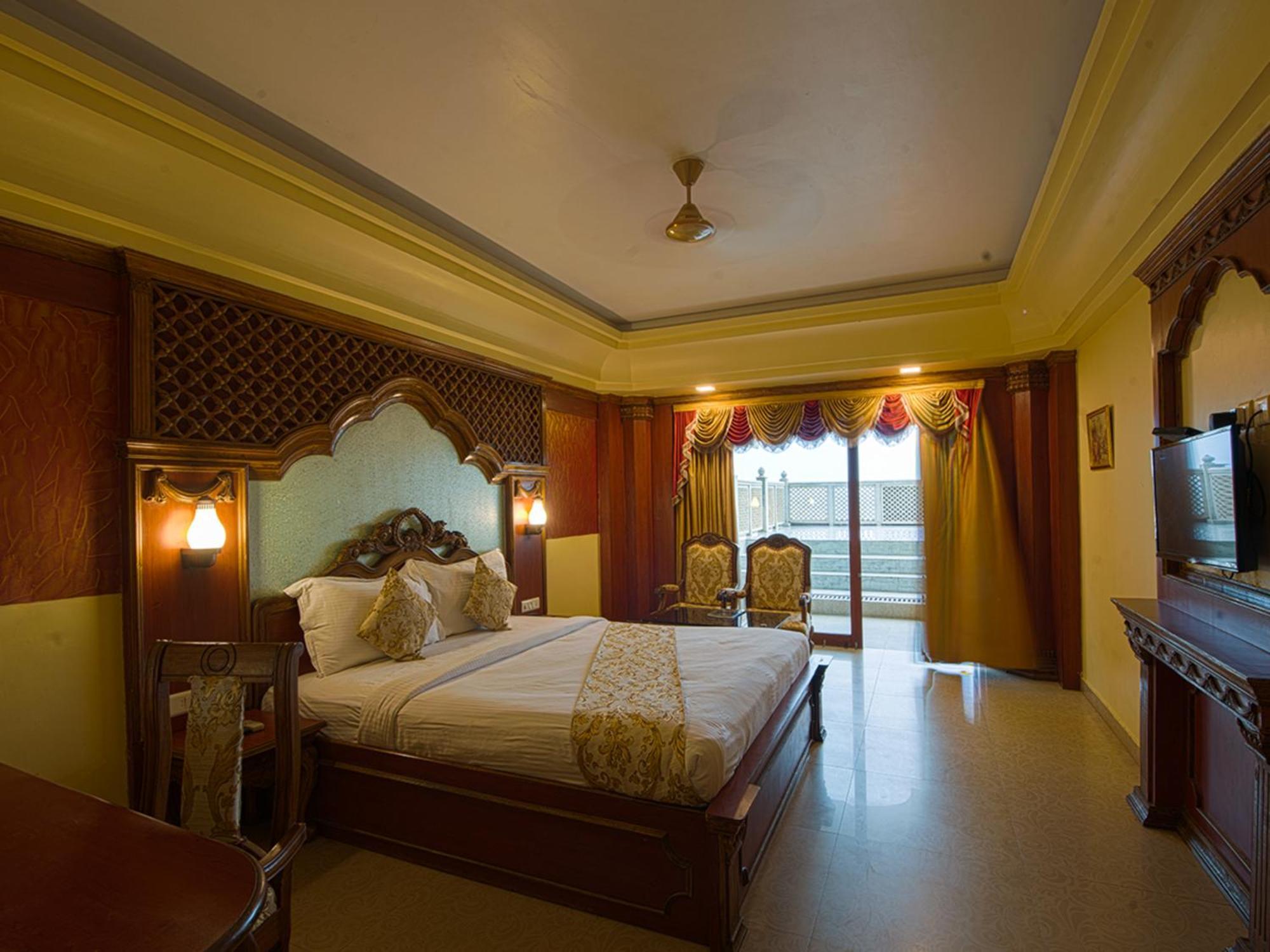 Nrs Royal Palace Puri Exterior photo