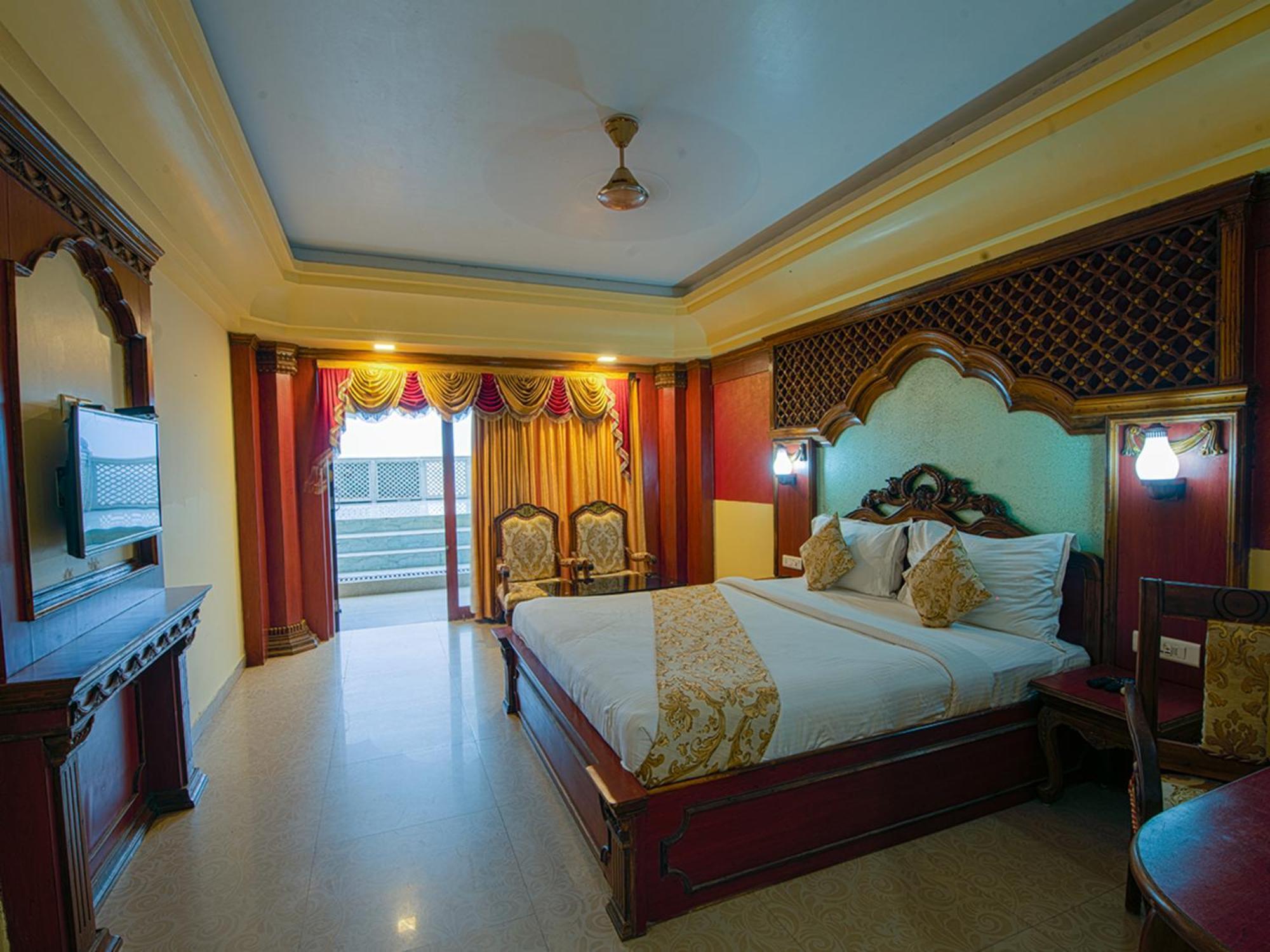 Nrs Royal Palace Puri Exterior photo