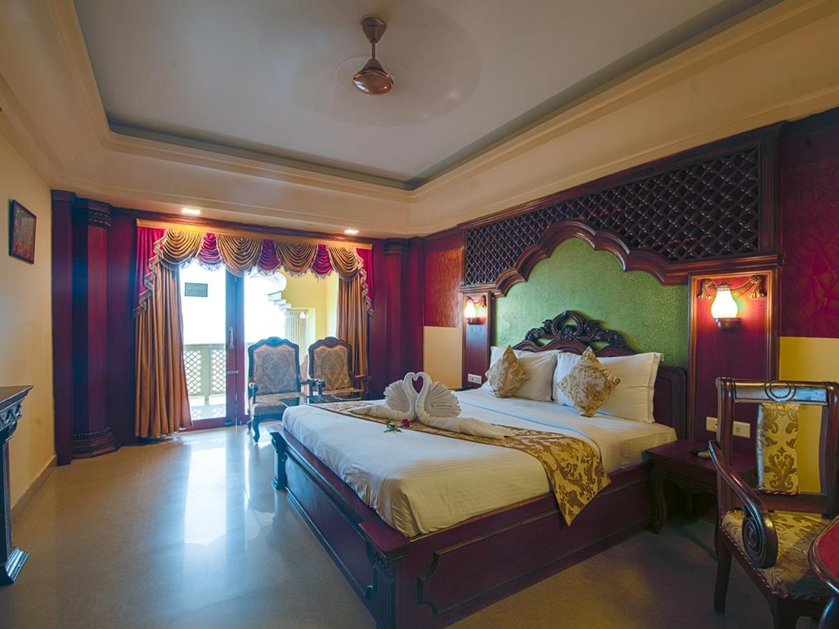 Nrs Royal Palace Puri Exterior photo