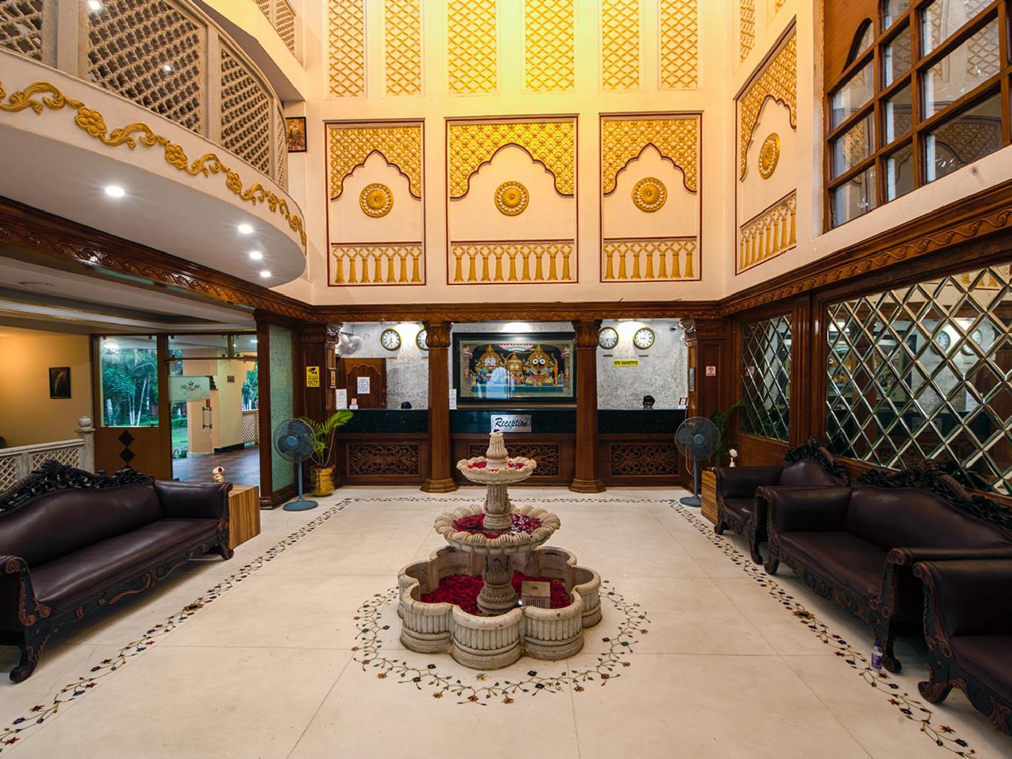 Nrs Royal Palace Puri Exterior photo